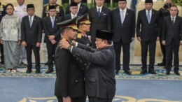 Prabowo Lantik Kapolri dan Wakapolri Baru di Istana Negara