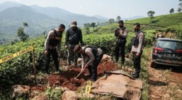 Utang Rp 25 Juta Diduga Jadi Motif Kematian Sopir Taksi Online di Sumedang