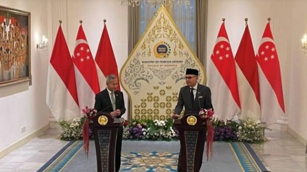 Indonesia dan Singapura Bentuk Satgas Bersama untuk Usut Perusahaan Terkait Karhutla